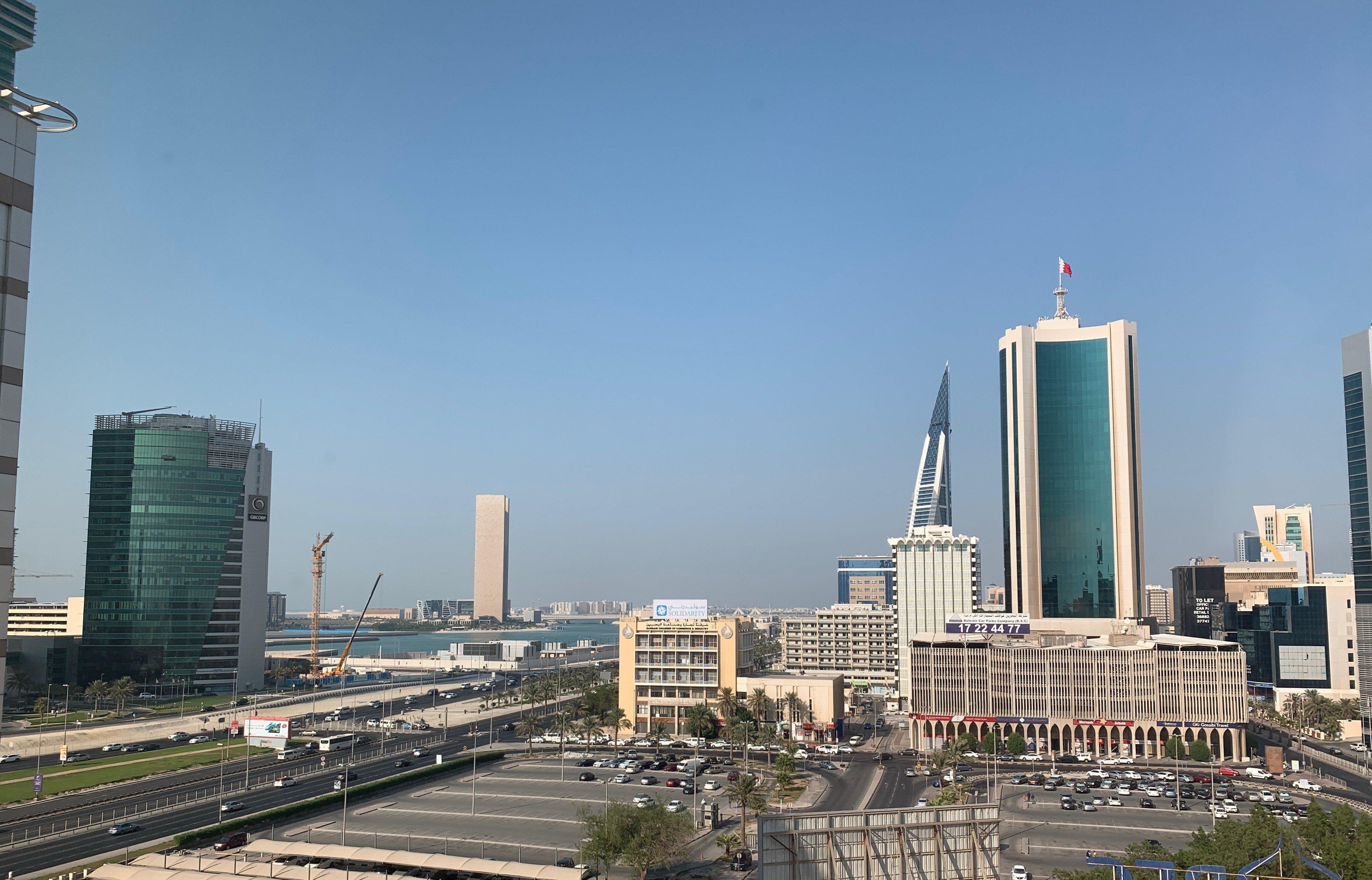 Intercontinental Bahrain, An Ihg Hotel Al Manamah Esterno foto Manama skyline