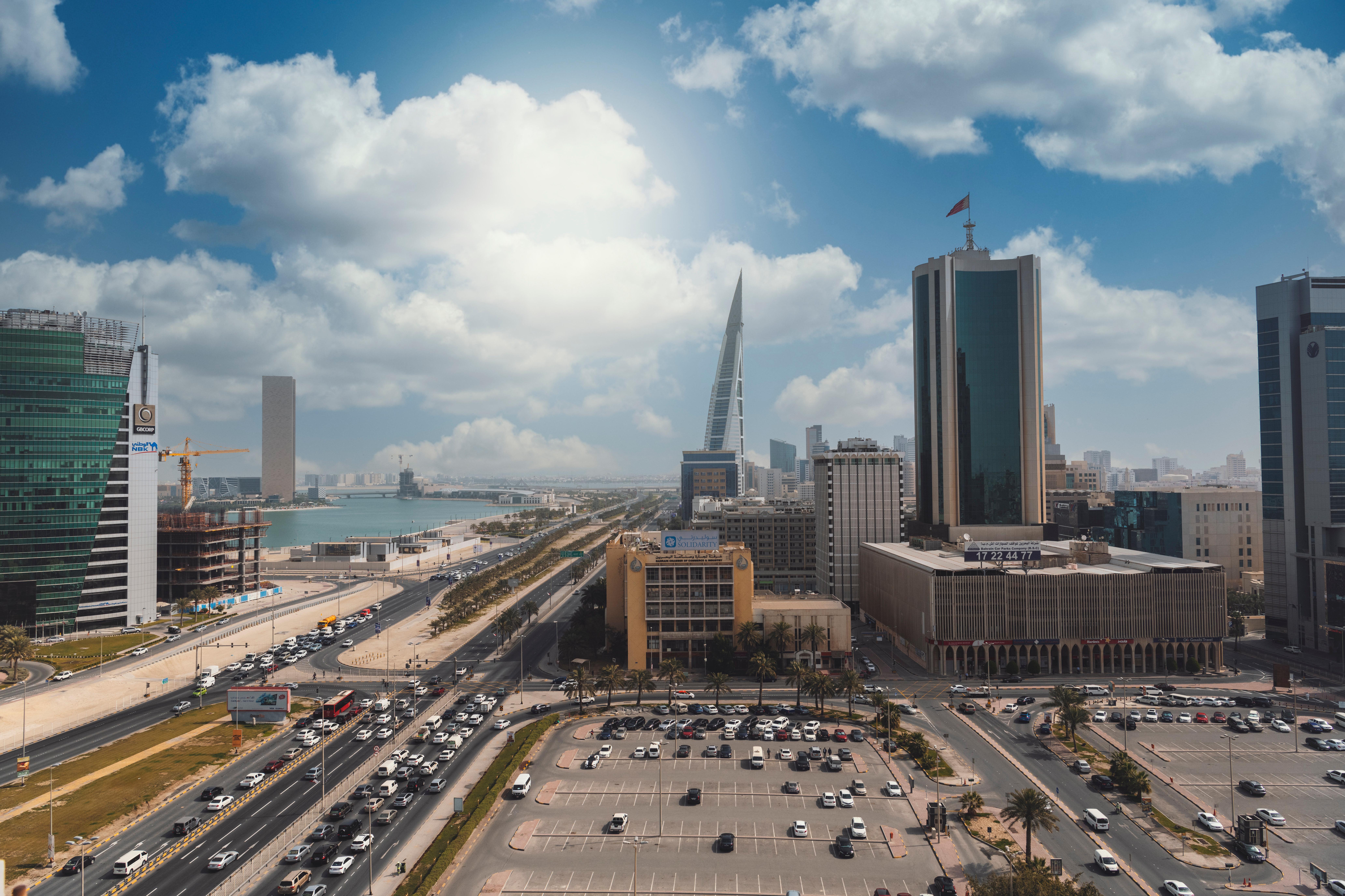 Intercontinental Bahrain, An Ihg Hotel Al Manamah Esterno foto Manama skyline