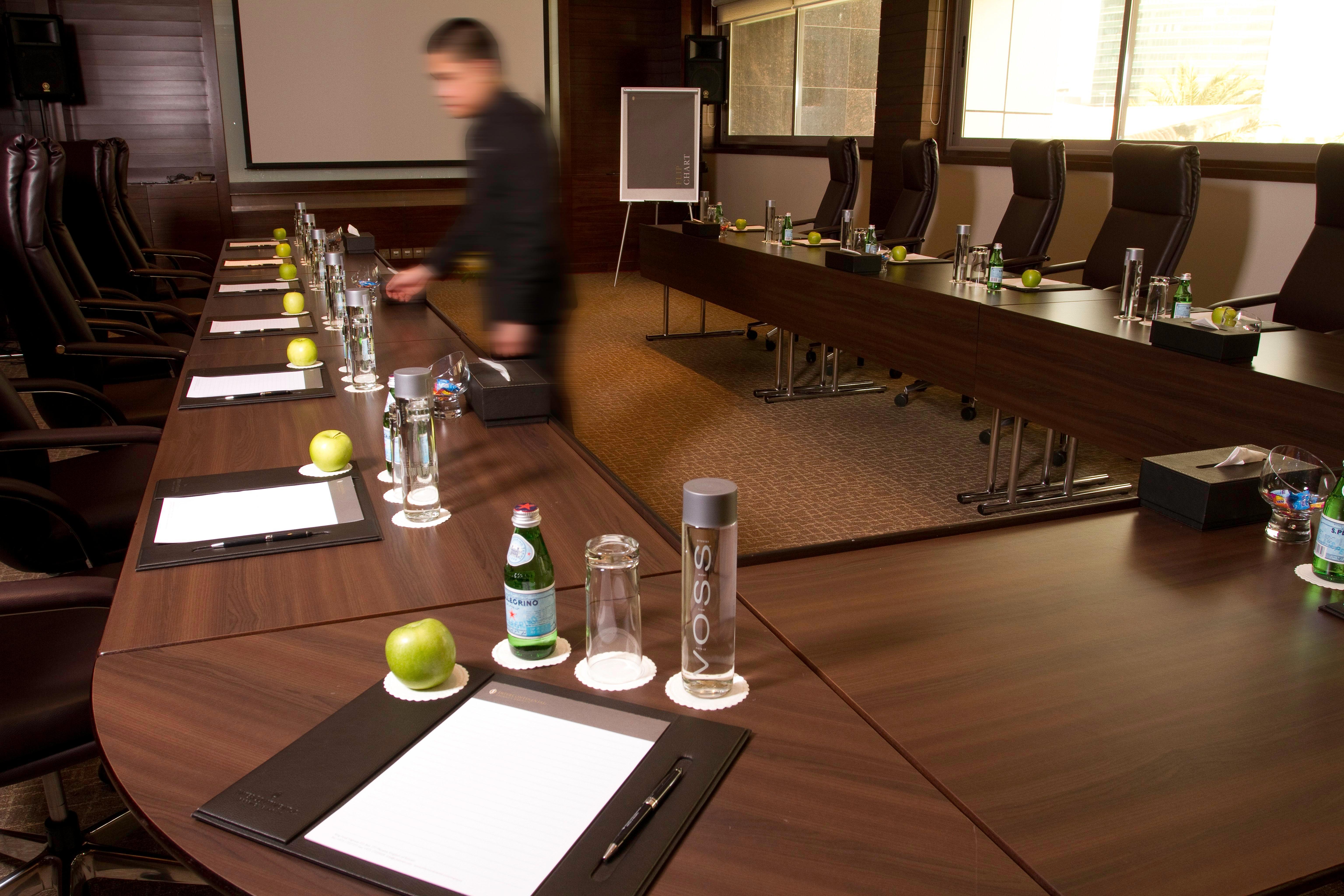 Intercontinental Bahrain, An Ihg Hotel Al Manamah Esterno foto A meeting room